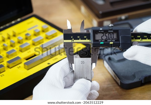 Vernier caliper and scale. Measuring\
tool and equipment,Gauge Blocks Precision\
Metric