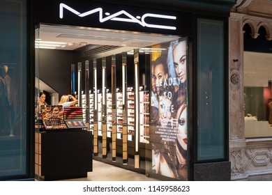 Mac Cosmetics Images Stock Photos Vectors Shutterstock