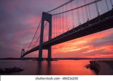 342 Verrazzano Narrows Bridge Images, Stock Photos & Vectors 