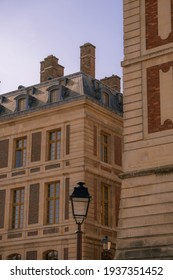 à Versailles, Cliché D'un Ancien Bâtiment Français 