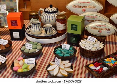 Versailles; France - february 2 2021 : a confectionery store window