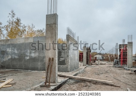 Vertical formwork panels for an elevator shaft in residential construction