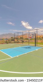 Vertical Outdoor Green Basketball Court Three Point Line