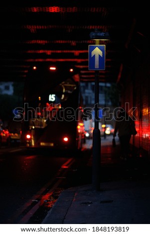 Foto Bild Verkehrszeichen Abend