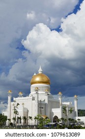 Vertical View of Sultan Omar Ali Saifudding Mosque, Bandar Seri Begawan, Brunei, Southeast Asia with dramatic clouds.