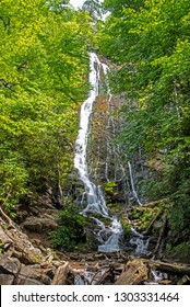 Vertical-Mingo Falls In Summer On The Cherokee Indian Reservation.