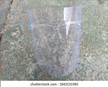 A Very  Clear Face Shield To Protect Face