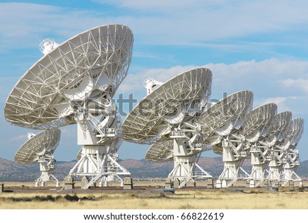 Very Large Array dish alignment and yellow grass