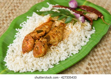 Very Popular Kerala Fish Curry With White Rice In Coastal Area South Indian And Sri Lanka, Malaysia, Thailand, Singapore. Made By Marinated Mackerel Fish With Indian Spices. Sea Food