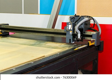 Very Precise CNC Wood Cutting Router Machine