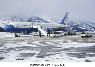 Vice President Dick Cheney Landing In The Air Force 2 In Jackson Wyoming 