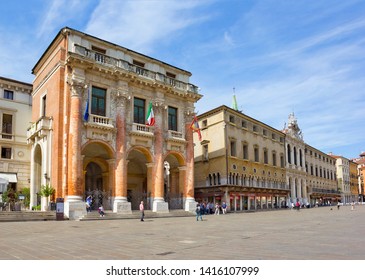 Vicenza, Italy – May 02, 2019: Piazza Dei Signori With Loggia Del Capitaniato, Which Is Now Used By The Town Council