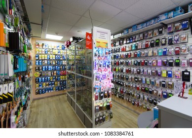 phone store Images, Stock Photos & Vectors