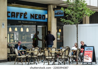 Victoria, City Of Westminster London, UK, September 10 2022, Outside Seating Area Cafe Nero Coffee Shop Victoria London