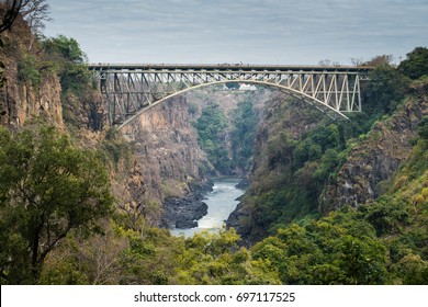 Victoria Falls Bridge Boiling Pot Trail Stock Photo 697117525 ...