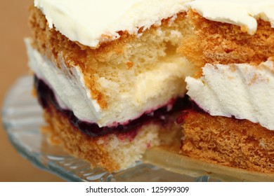 Victoria Sponge Cake