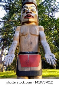 Victoria, Vancouver Island, British Columbia, Canada - June 8, 2019: S'ael Totem Pole By Artist Tom La Fortune At Royal Roads University 