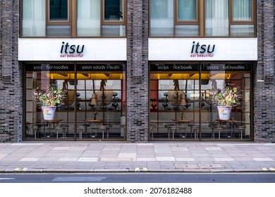 Victoria Westminster London England UK, November 7 2021, Itsu East Asian Fast Food Restaurant And Groceries Shop Front In Victoria Street London With No People