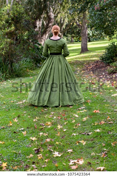 Victorian Woman Green Dress Stock Photo 1075423364 | Shutterstock