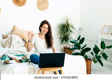 The video blogger is broadcasting on the Internet. Communication in social networks. Video chat in quarantine. Skype chat with friends, distance learning and online work. Home office.