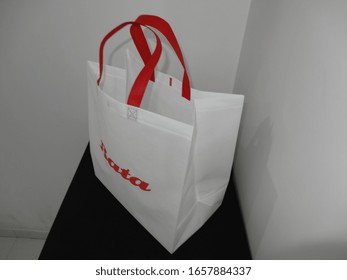 bata shoes and bags