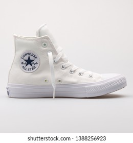 converse sneakers top view