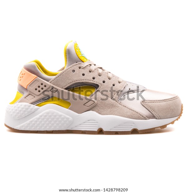 nike huarache free Beige