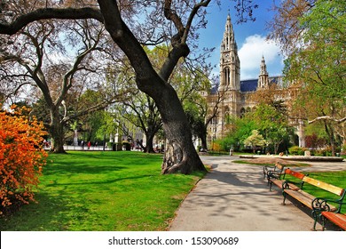 Vienna, Park Near City Hall