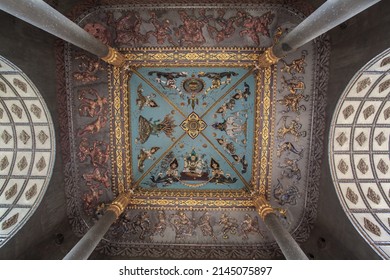 VIENTIANE, LAOS - AUG 20: Ceiling of Patuxai, It's a war monument in the centre of Vientiane. The Patuxai is dedicated to those who fought in the struggle for independence from France on Aug 20, 2011