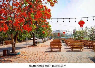 Vientiane, Laos - Jan, 29, 2020: A Beautiful View Of The City And It Buildings, Bars, Hotels And Restaurants.