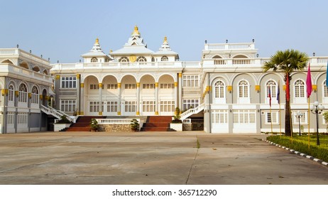 Vientiane Laos Presidential Building Stock Photo 365712290 | Shutterstock