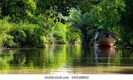 Vietnam Mekong Delta lake Boat tour
