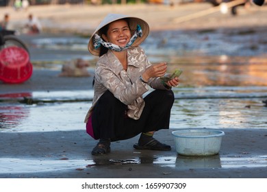 Vietnam, Mui Ne Fish Market, 02 04 2012