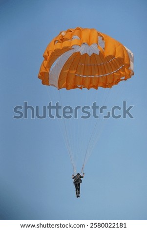 Vietnam Sky-diving Vietnam Sky-diving  Vietnam Sky-diving  