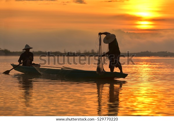 Vietnamese Fishermen River Stock Photo (Edit Now) 529770220