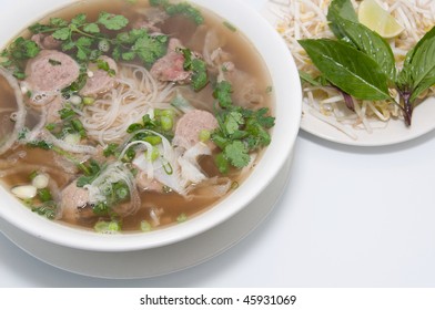 Vietnamese Food: Beef Noodle Soup