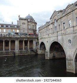 View from above in a street towards a Pulteney Bridge over the river Avon