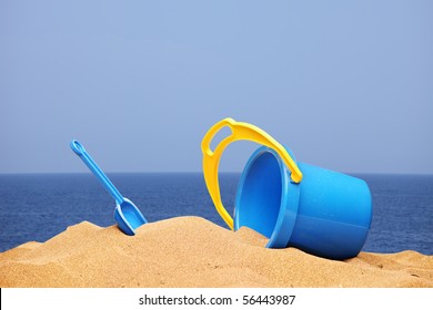 25,652 Water bucket with sand Images, Stock Photos & Vectors | Shutterstock