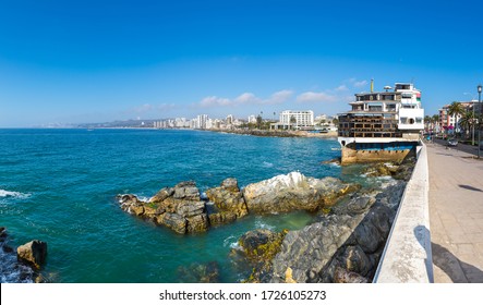 View Of The Beach In Viña Del Mar, Chile