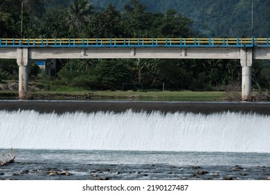 The View Of The Bridge Above A Water Dam Located In Blangpidie Abdya Was Photographed In August 2022