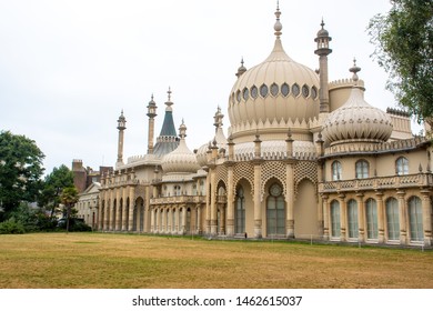 View Of Brighton Pavillion Over Lawn