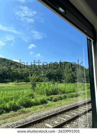 View by train and ble sky