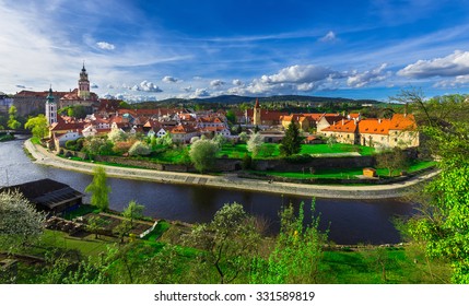 View of castle and houses in Cesky Krumlov, Czech Republic