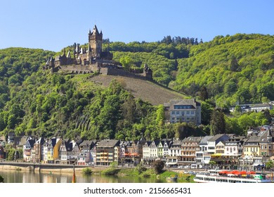 View Castle Reichsburg Cochem Waterfront City Stock Photo 2156665431 ...