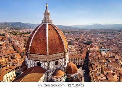 View of the Cathedral Santa Maria del Fiore in Florence, Italy - Powered by Shutterstock