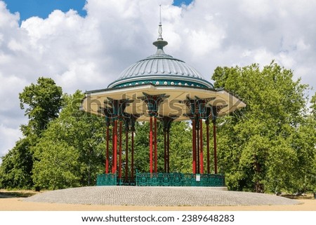 View to Clapham Common Bandstand in the heart of Clapham. Lambeth, Greater London, England Foto stock © 
