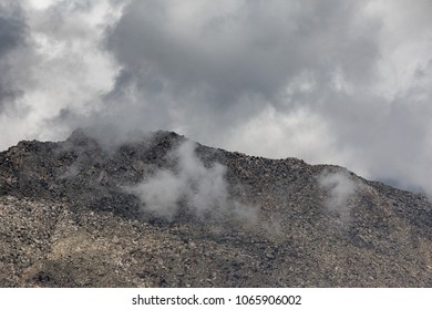 View of the clouds in the moountains