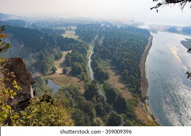 A View Of Columbia River From The Top Of Beacon Rock