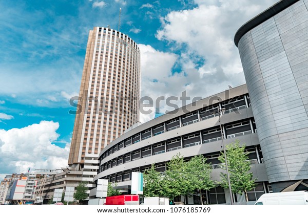 Vista Del Palacio De Congresos Y Foto De Stock Editar Ahora 1076185769