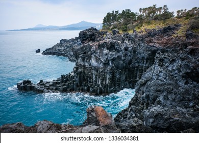 313 Cliff hanger Images, Stock Photos & Vectors | Shutterstock